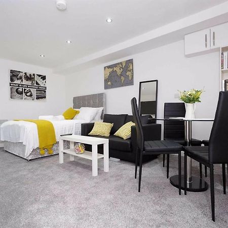 เบิร์กลีย์ สตูดิโอ Apartment ลีดส์ ภายนอก รูปภาพ